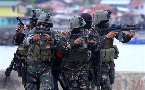 Operators from the Philippine Army's counter.